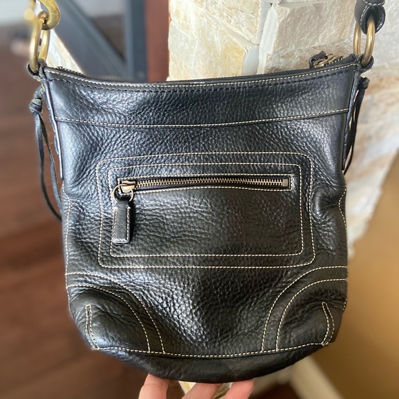 SOLD Vintage Coach Crossbody Purse - Picture 2 of 6